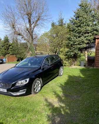 Volvo V60 cena 38000 przebieg: 109379, rok produkcji 2014 z Tarnów małe 232